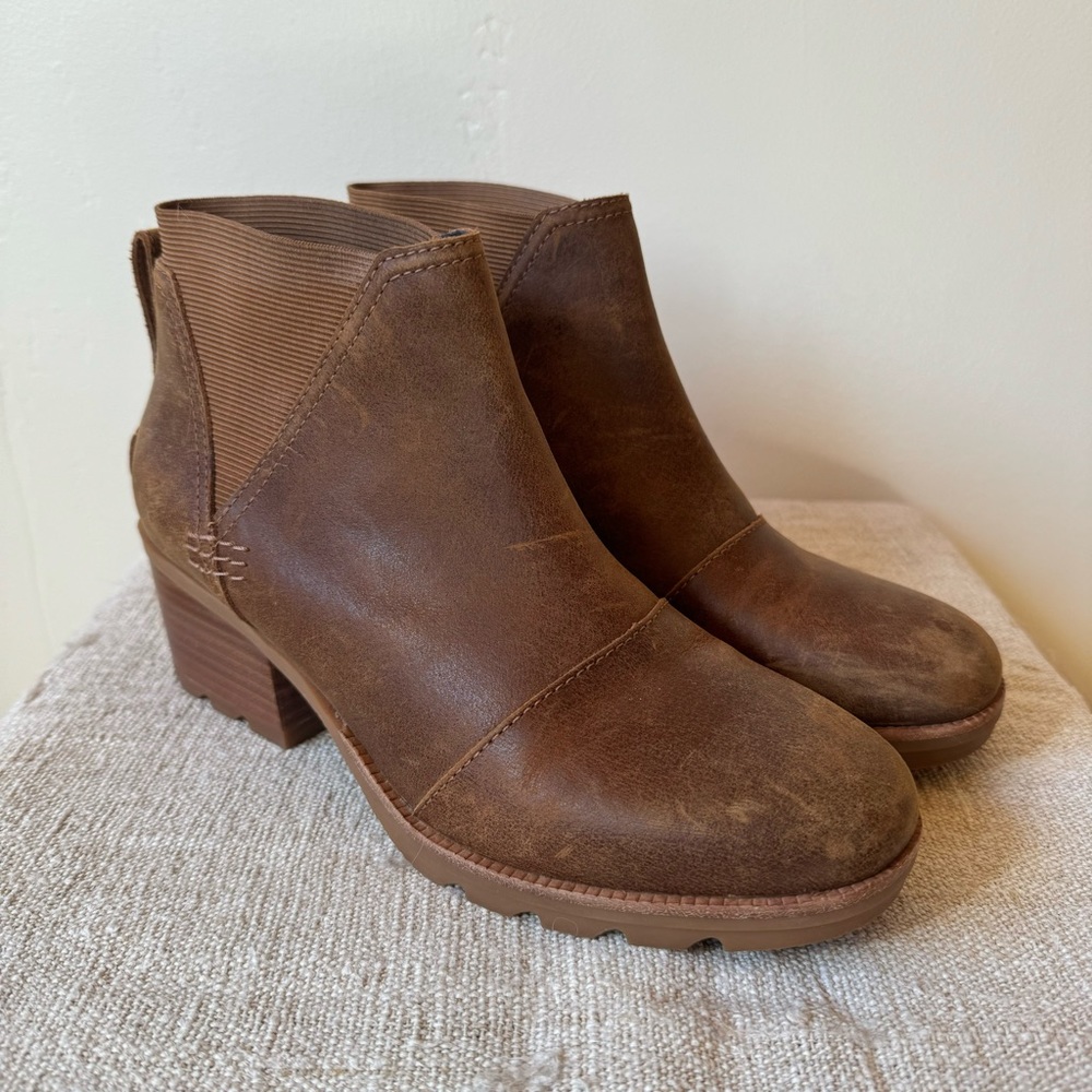 SOREL 7.5 Women’s Chelsea Boots